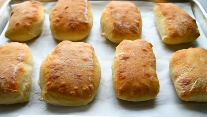 Pane ciabatta facile ed economico