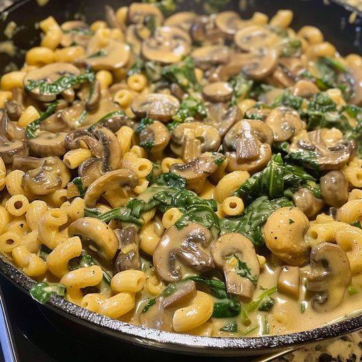 Funghi alla Stroganoff deliziosamente cremosi