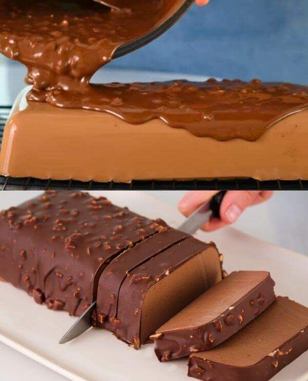 Dessert di gelatina al cioccolato e nocciole