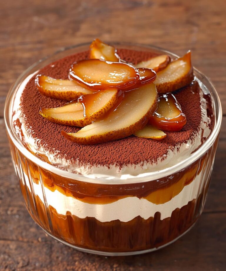Tiramisù Gourmet con Pere e Caramello al Burro Salato: Dolcezza Irresistibile
