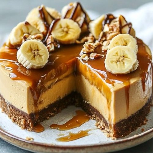 Cheesecake facile con banana, caramello e burro di arachidi
