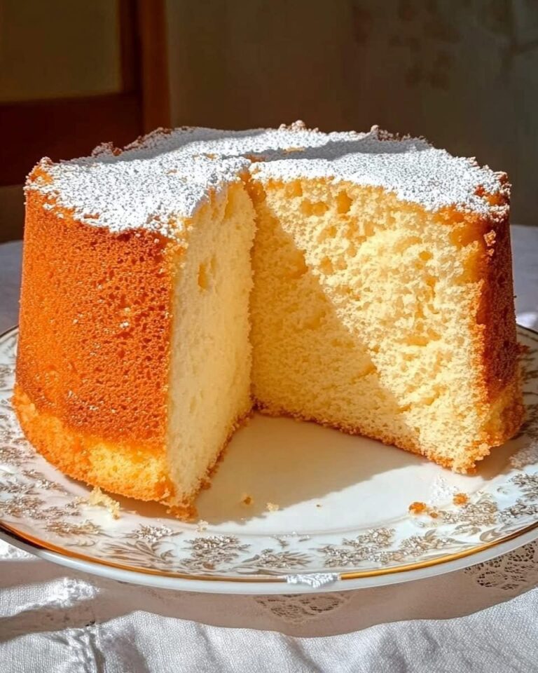 Chiffon Cake alla Vaniglia – Soffice e Goloso!