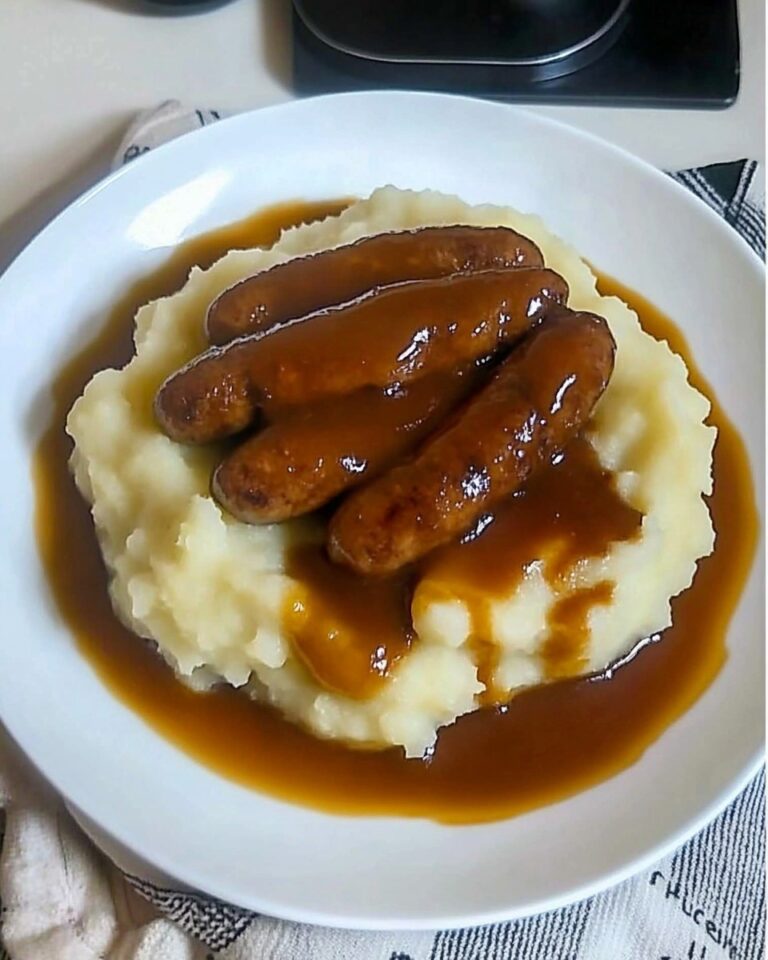 Salsicce e purè per il tè