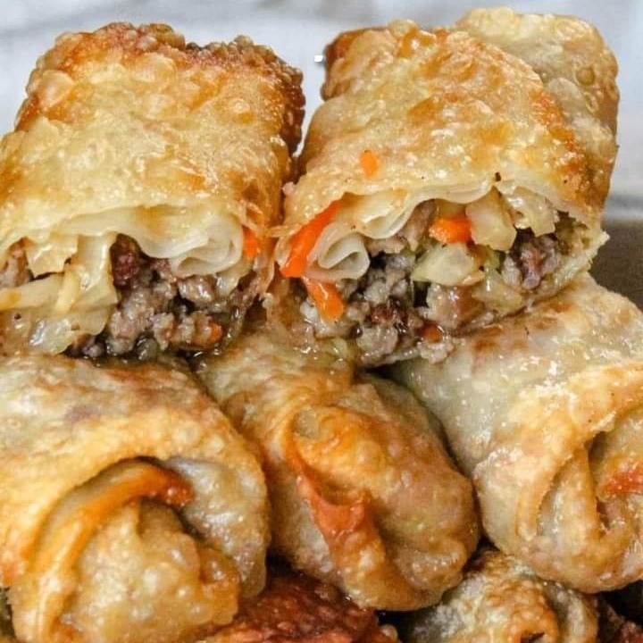 Involtini primavera croccanti fatti in casa: una delizia irresistibile da condividere