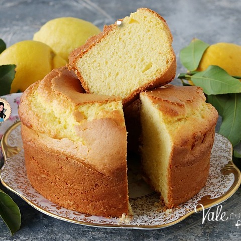 Ciambellone della nonna al limone