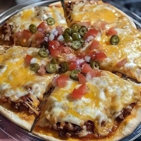 Pizza messicana fatta in casa: croccante, saporita e piena di formaggio!