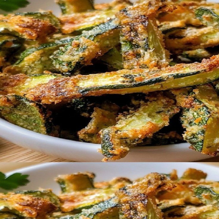 Patatine di zucchine al forno con erbe aromatiche e farina di mandorle