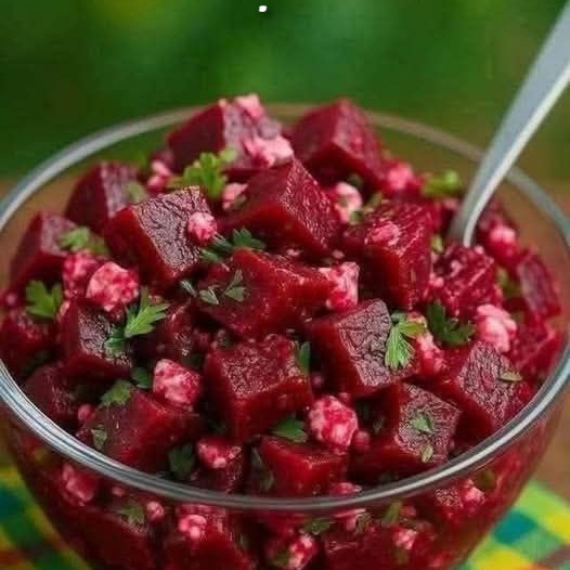 Aumenta il tuo collagene con queste fantastiche ricette a base di barbabietola da gustare ogni sera.