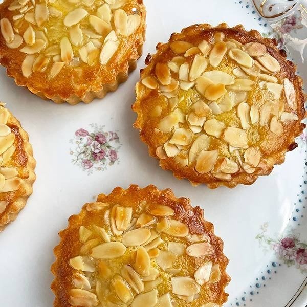 TARTELETTE ALLA CREMA DI MANDORLE