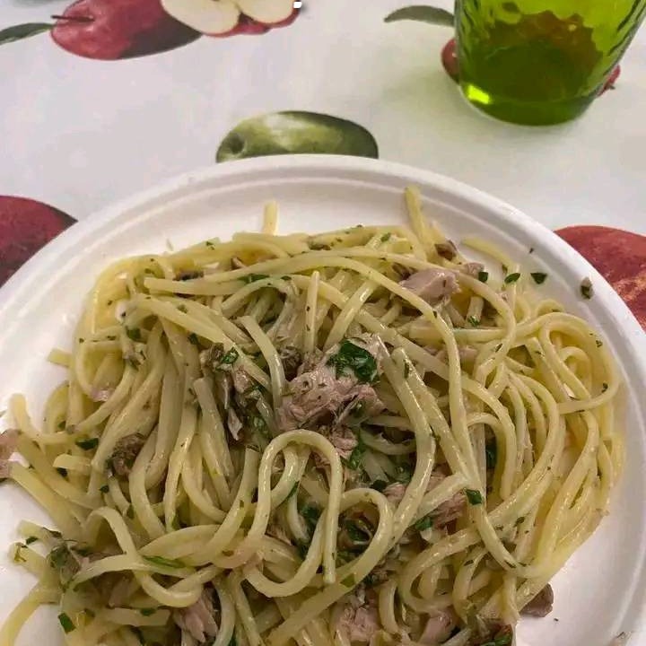 Linguine con Ragù di Tonno a Crudo
