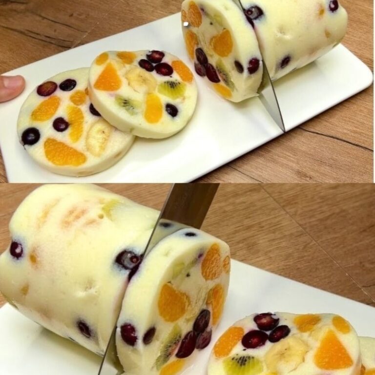 Un dessert leggero e delicato con frutta: pronto in pochi passi