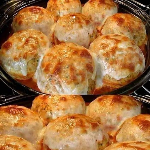 Polpette Salate Di Patate E Formaggio In Ricca Salsa Di Pomodoro: Un Pranzo Gourmet Veloce