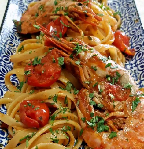 Linguine aglio olio e 2 pomodorini