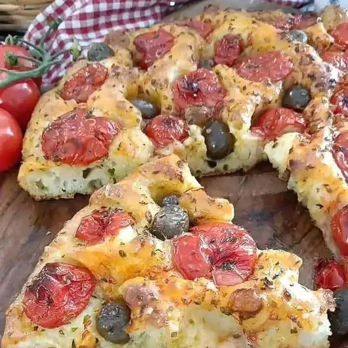 Focaccia Barese Morbida e Croccante