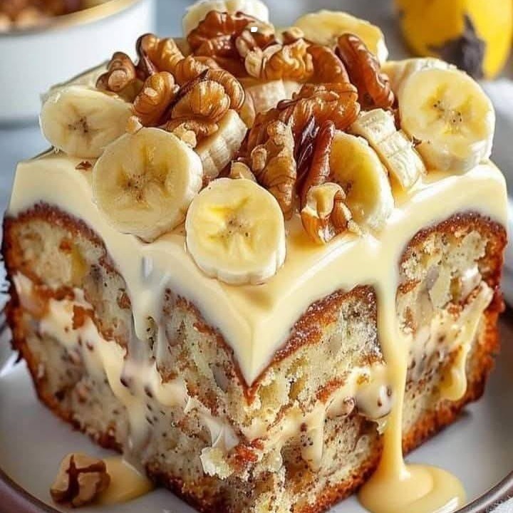 Torta paradisiaca alla crema di banane e noci