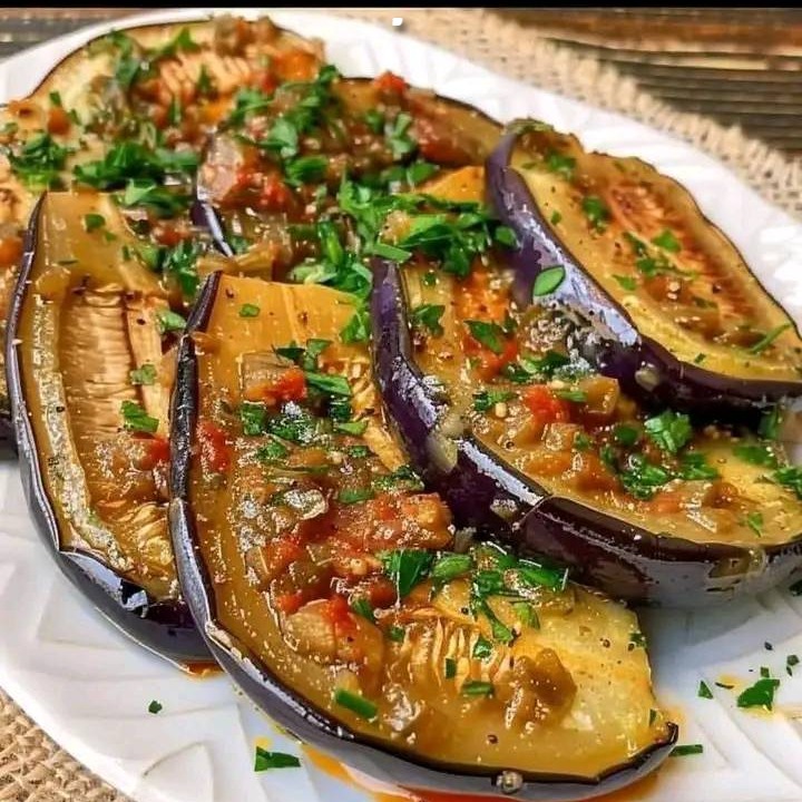 Ricetta italiana di melanzane all aglio