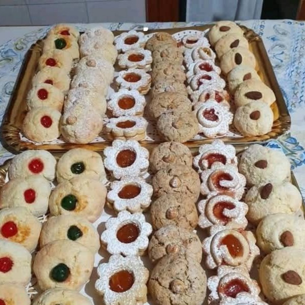 Biscotti di frolla alla cannella, Finte paste di mandorle, Dolcetti morbidi alle nocciole