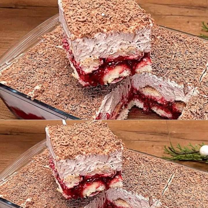 Dessert di lamponi e ricotta senza cottura