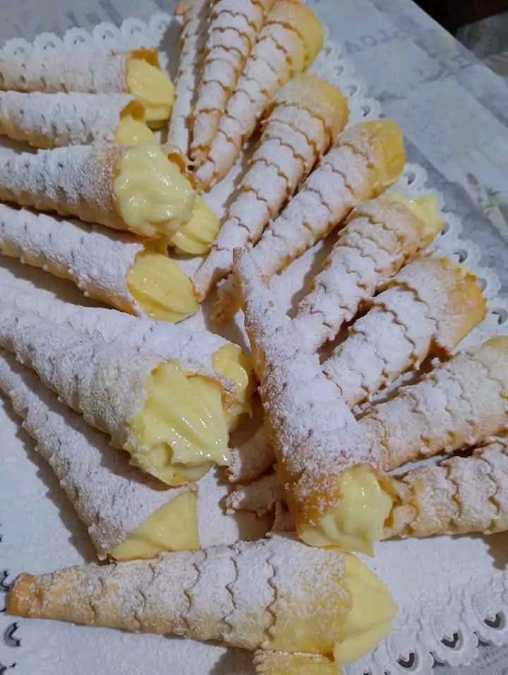 Cannoli Tipici di Casoli Croccanti, Dorati e dal Cuore CreMosO