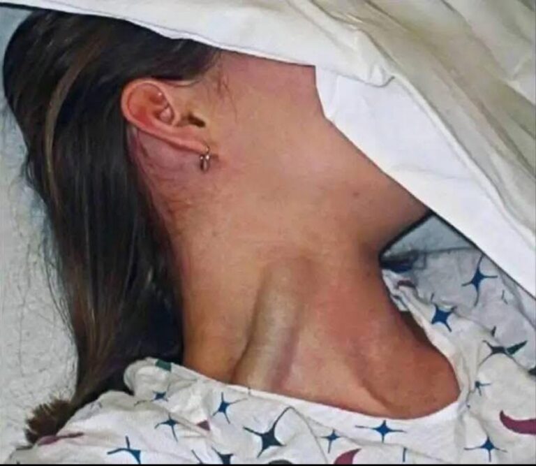 Russare durante il sonno: sintomo di qualcosa di più serio?